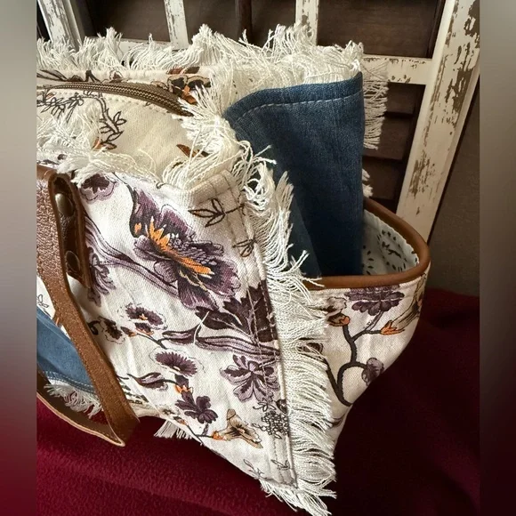 Myra Bag- Primrose Small Tote - Picture 14 of 16